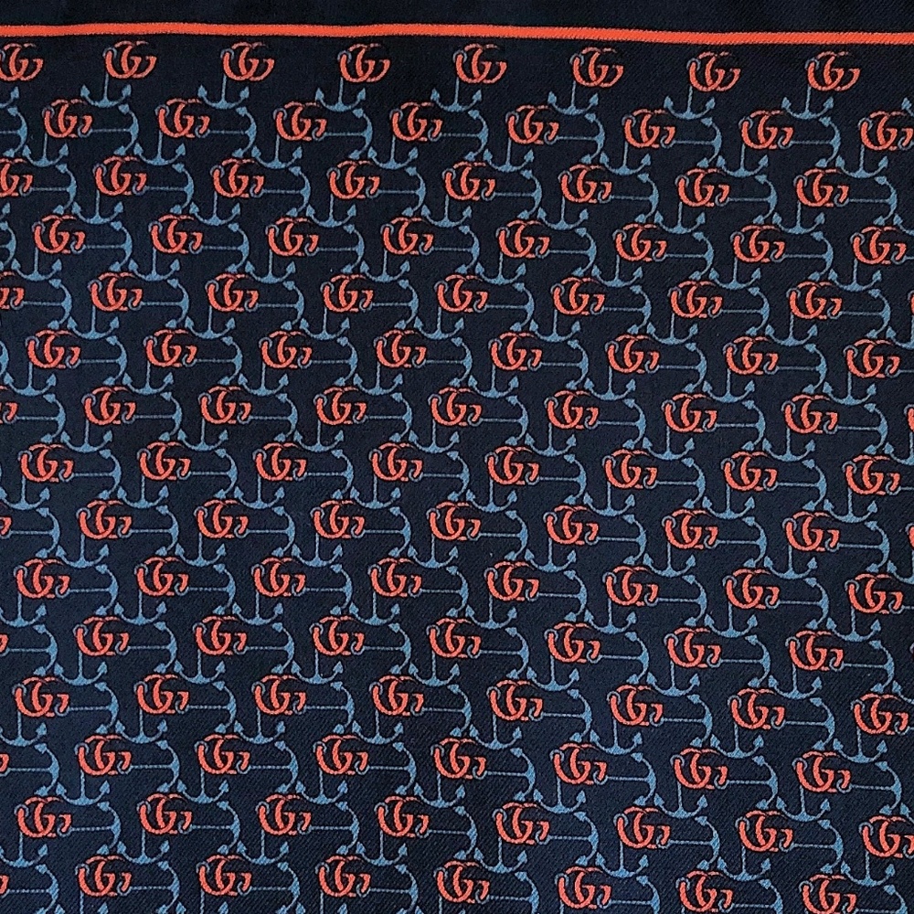 NWT Gucci Men’s Red Interlocking GG Pocket Square